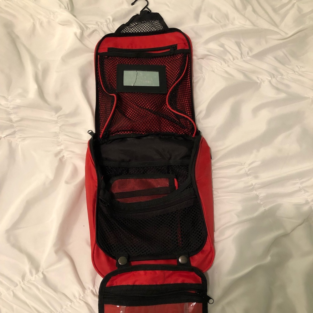 Travel toilet tree/make up bag